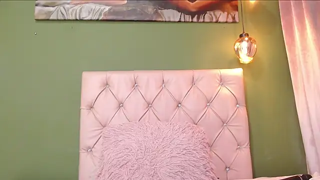 Snapshot of Tinna_Flirt chatting on 03-09-25, 04:38 Tinna Flirt online show from 03-09-25, 04:38