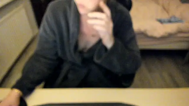 minoesje37 online show from 02-06-25, 08:45