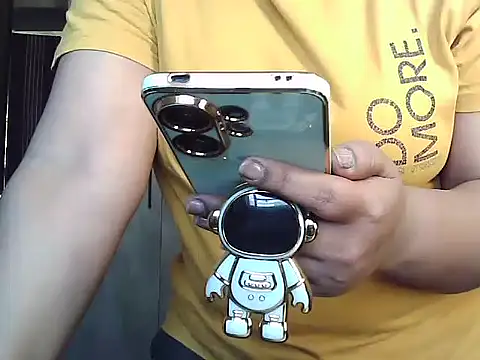 Snapshot of Spandana_Sweety chatting on 02-05-26, 04:50 Spandana Sweety online show from 02-05-26, 04:50