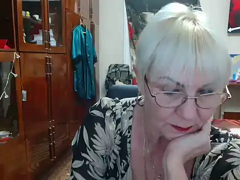 Snapshot of JenaCheim chatting on 12-26-24, 06:52 JenaCheim online show from 12-26-24, 06:52