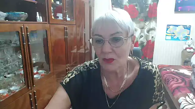 Snapshot of JenaCheim chatting on 10-13-25, 07:25 JenaCheim online show from 10-13-25, 07:25