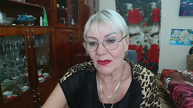 Snapshot of JenaCheim chatting on 11-11-25, 08:25 JenaCheim online show from 11-11-25, 08:25