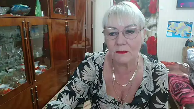 Snapshot of JenaCheim chatting on 11-16-25, 06:19 JenaCheim online show from 11-16-25, 06:19