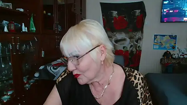 Snapshot of JenaCheim chatting on 01-09-26, 06:38 JenaCheim online show from 01-09-26, 06:38