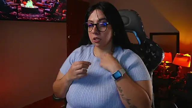 coraline latin online show from 10-15-25, 02:11