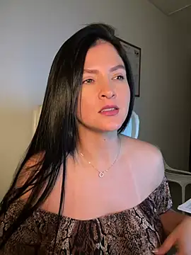 Snapshot of Carolina_Novoa chatting on 02-16-25, 02:20 Carolina Novoa online show from 02-16-25, 02:20