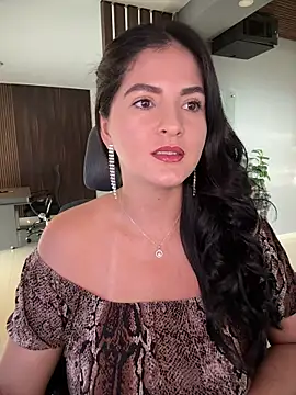 Snapshot of Carolina_Novoa chatting on 10-03-25, 09:01 Carolina Novoa online show from 10-03-25, 09:01