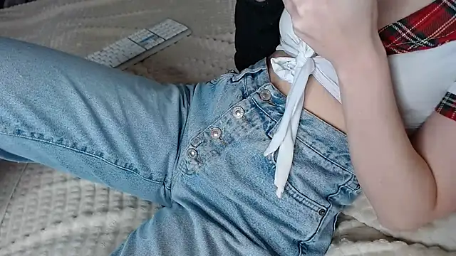 Kiradoll27 online show from 12-04-25, 10:13