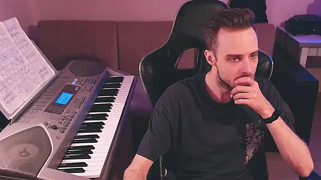 Sweetparker online show from 10-27-25, 05:17