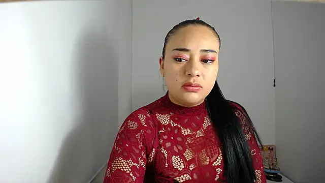 Snapshot of ReyleDoll chatting on 12-18-24, 07:41 ReyleDoll online show from 12-18-24, 07:41