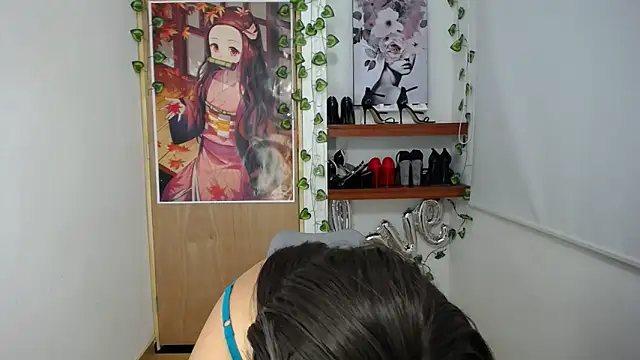 Snapshot of ReyleDoll chatting on 03-18-25, 09:09 ReyleDoll online show from 03-18-25, 09:09