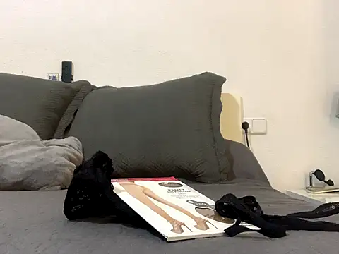 Chic desire online show from 09-19-25, 07:43