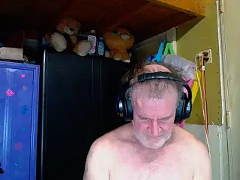 Snapshot of Sweet_Sexy1963 chatting on 02-25-25, 11:00 Sweet Sexy1963 online show from 02-25-25, 11:00