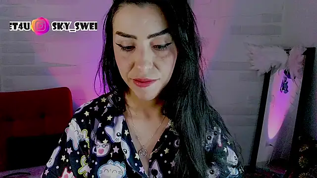 sky girl1 online show from 12-17-25, 03:12