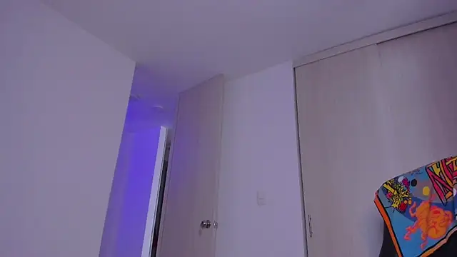 Lisegg  online show from 09-27-25, 02:22