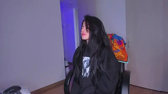 Lisegg  online show from 11-18-25, 08:13