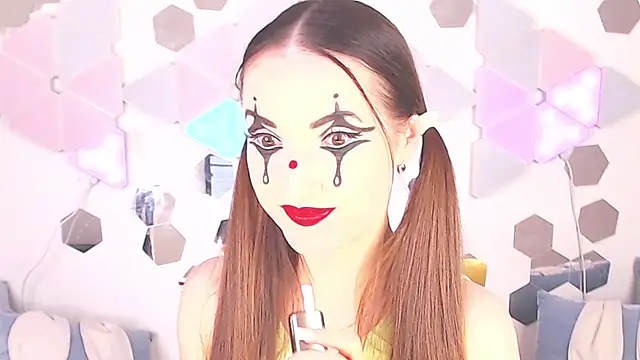 LexiKiss online show from 11-05-25, 10:54