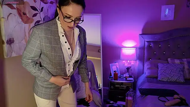 Snapshot of lara_heaven chatting on 01-20-25, 07:46 lara heaven online show from 01-20-25, 07:46