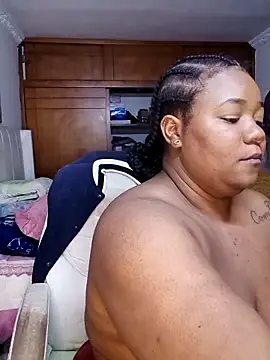 Snapshot of Daddys_girl1 chatting on 03-19-25, 04:03 Daddys girl1 online show from 03-19-25, 04:03