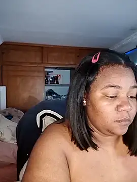 Snapshot of Daddys_girl1 chatting on 09-26-25, 05:11 Daddys girl1 online show from 09-26-25, 05:11