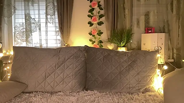 Monageil online show from 11-20-25, 12:27