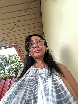 Snapshot of sweetieme chatting on 02-26-25, 05:09 sweetieme online show from 02-26-25, 05:09