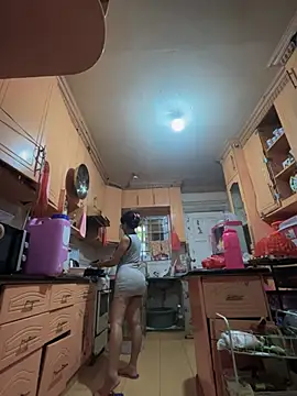 Snapshot of sweetieme chatting on 03-15-25, 04:24 sweetieme online show from 03-15-25, 04:24