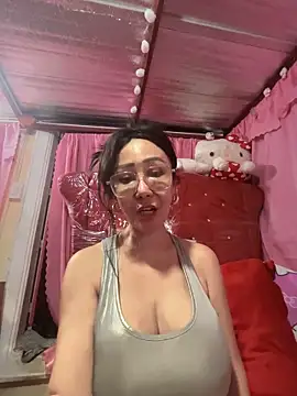 Snapshot of sweetieme chatting on 03-16-25, 10:22 sweetieme online show from 03-16-25, 10:22