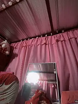 Snapshot of sweetieme chatting on 09-19-25, 12:39 sweetieme online show from 09-19-25, 12:39