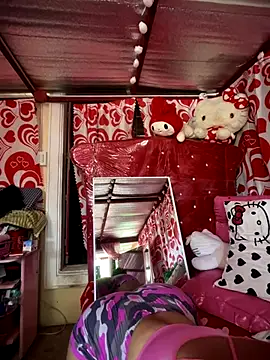 Snapshot of sweetieme chatting on 12-16-25, 03:44 sweetieme online show from 12-16-25, 03:44