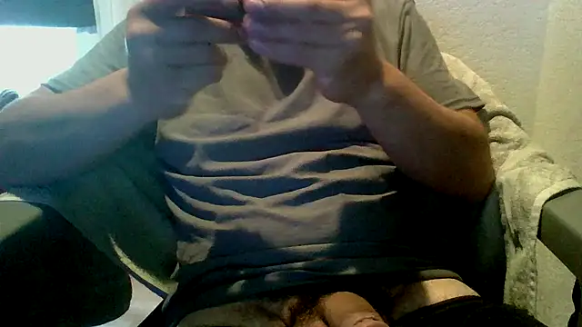 Snapshot of loozamangos chatting on 09-25-25, 12:25 loozamangos online show from 09-25-25, 12:25