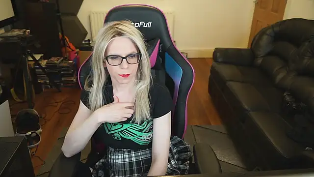 KelseyCobalt online show from 12-29-24, 01:34