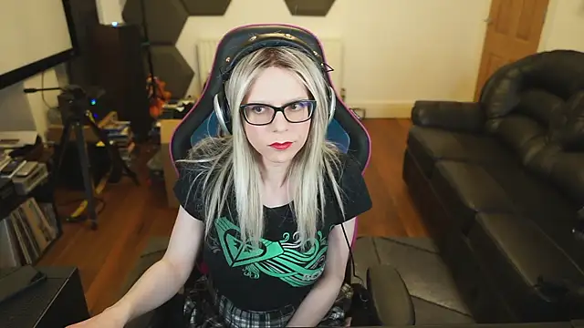 KelseyCobalt online show from 02-06-25, 01:27