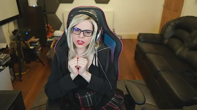 KelseyCobalt online show from 02-16-25, 09:48