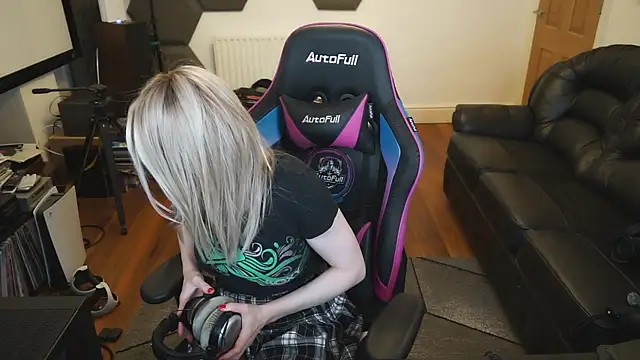 KelseyCobalt online show from 03-01-25, 09:59