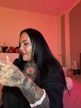  MelinaCurves  online show from 04-16-26, 10:01