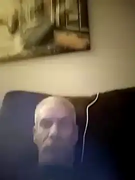 Snapshot of Biknight chatting on 01-11-25, 01:37 Biknight online show from 01-11-25, 01:37