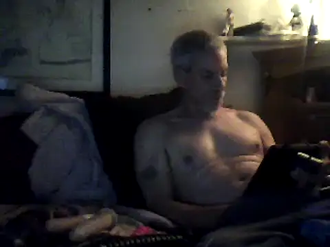 Snapshot of Biknight chatting on 01-25-25, 02:25 Biknight online show from 01-25-25, 02:25