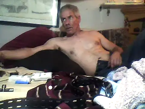 Snapshot of Biknight chatting on 02-07-25, 08:42 Biknight online show from 02-07-25, 08:42