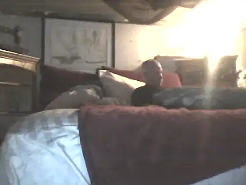 Snapshot of Biknight chatting on 02-19-25, 01:39 Biknight online show from 02-19-25, 01:39