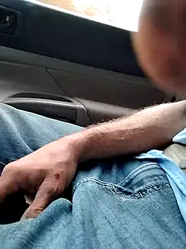 Snapshot of Biknight chatting on 11-02-25, 10:12 Biknight online show from 11-02-25, 10:12