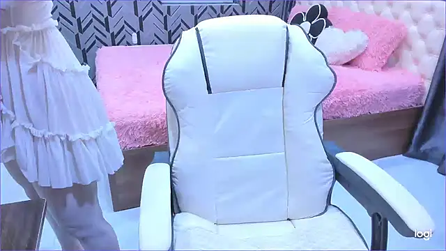 Snapshot of Toyota_Motor_Corporation chatting on 09-14-25, 11:15 Toyota Motor Corporation online show from 09-14-25, 11:15