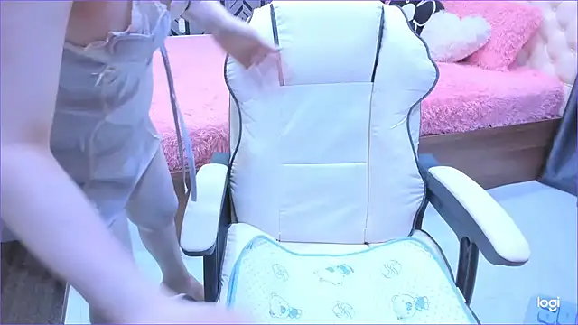 Snapshot of Toyota_Motor_Corporation chatting on 09-18-25, 11:07 Toyota Motor Corporation online show from 09-18-25, 11:07