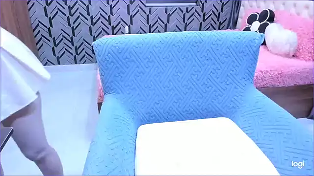 Snapshot of Toyota_Motor_Corporation chatting on 12-14-25, 11:20 Toyota Motor Corporation online show from 12-14-25, 11:20