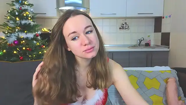 Snapshot of Naughty_Alice chatting on 12-28-24, 03:37 Naughty Alice online show from 12-28-24, 03:37