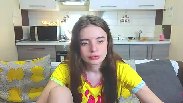 Snapshot of Naughty_Alice chatting on 01-18-25, 01:08 Naughty Alice online show from 01-18-25, 01:08