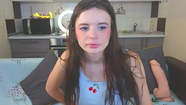 Snapshot of Naughty_Alice chatting on 01-31-25, 11:46 Naughty Alice online show from 01-31-25, 11:46