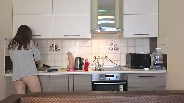 Snapshot of Naughty_Alice chatting on 11-11-25, 02:39 Naughty Alice online show from 11-11-25, 02:39