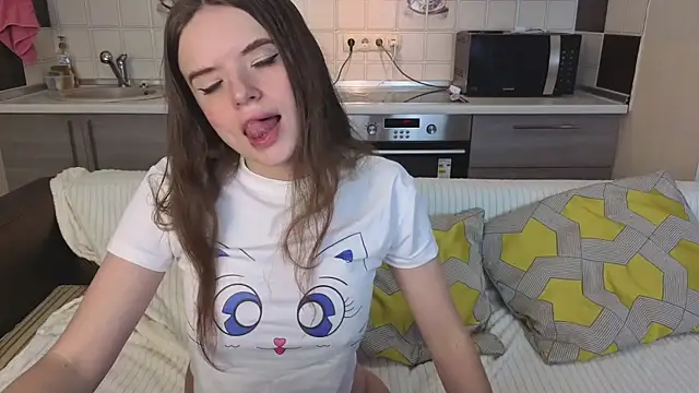 Snapshot of Naughty_Alice chatting on 11-13-25, 11:20 Naughty Alice online show from 11-13-25, 11:20