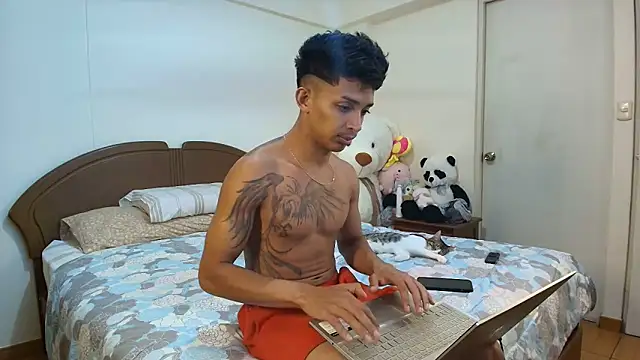  dannyaldana  online show from 01-14-25, 04:50